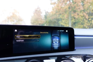 Mercedes-Benz A-Klasse 250 e Business Solution AMG Limited Pano / 47