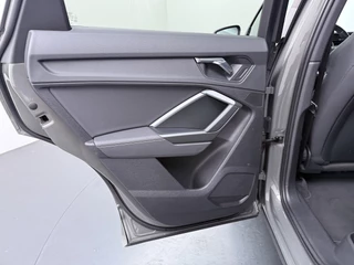 Audi Q3 40 TFSI quattro S Line edition one  - Virtual cockpit - Schuif/kanteldak - Stoelverwarming - Camera - Cruisecontrol - AppleCarplay - Android Auto - Virena Zekerheidspakket 895, - BOVAG Garantie / 36