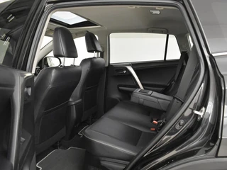 Toyota RAV4 2.5 Hybrid AWD Executive Edition / 29