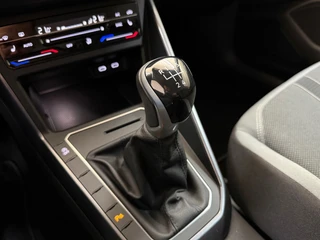 Volkswagen Polo 1.0 TSI Style | Black Edition | IQ.Light Matrix | Discover Pro | CarPlay | Licht + Zicht | Ambient | PDC | DAB+ / 15