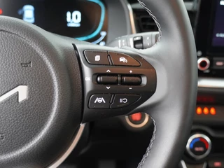 Kia Stonic 1.0 T-GDi MHEV DynamicPlusLine  - Apple Carplay/Android Auto - Cruise Control - Climate Control - Navigatie - Stuur/Stoel Verwarming - 7 Jaar of 150.000km Fabrieksgarantie / 29