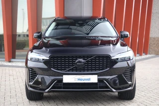 Volvo XC60 T6 Recharge AWD Plus Dark | Longe Range | Stoelverwarming | Parkeercamera | Panoramadak | Pilot Assist  | Leder | Keyless / 2