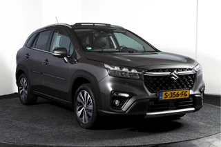 Suzuki S-Cross 1.5 Hybrid Style Orig. NL  | S/K-Panodak | Adapt. Cruise | Stoelverw. | 360 Camera | PDC | NAV+App. Connect | Afn. Trekhaak | ECC | LM 17" | / 49