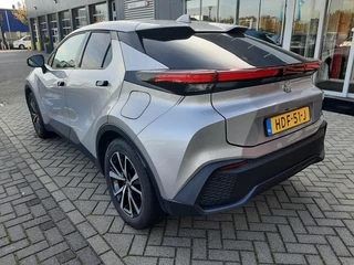 Toyota C-HR 1.8 Hybrid 140 Dynamic BLIND-SPOT APPLE/ANDROID NAVI KEYLESS PARK-SENSOREN LM-VELGEN AD-CRUISE CAMERA / 7