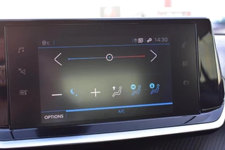 Peugeot 2008 1.2 PureTech Active Pack | Airco | Cruise | Apple Carplay/Android Auto| / 22