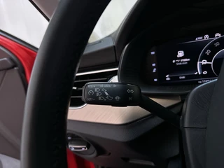 Skoda Scala 1.0 TSI 116pk DSG Business Edition Stoelverwarming LED Parkeersensoren Navigatie / 23