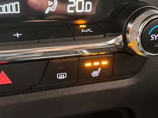 Mazda CX-30 2.0 e-SkyActiv-X M Hybrid Comfort Head up display | Adaptieve cruise | Trekhaak | Camera Stoel/Stuur verwarming / 46