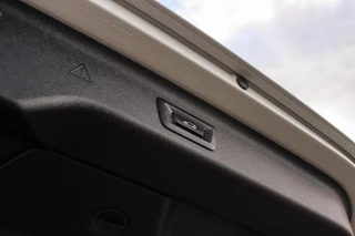 BMW 5-serie Touring 540i xDrive High Executive Luxury-Line | 1e eigenaar | Achterasbesturing | Cruise control adaptief | Apple carplay | Adaptief LED | DAB | Panoramadak | HiFi audio / 37