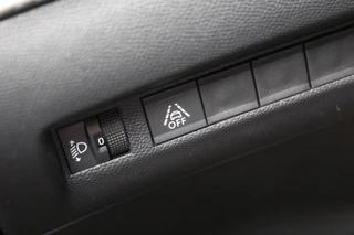 Peugeot 2008 1.2 PureTech 100PK Allure Pack  | Adaptieve Cruise | Origin NL | Dealer Onderhouden | Camera / 14