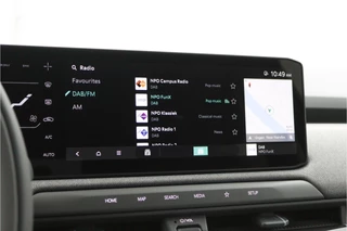 Kia EV3 Plus 81.4 kWh  - Prijs incl. €3.000,- inruilpremie - Stoel/Stuur Verwarming - Climate Control - Draadloze oplader - Navigatie - Fabrieksgarantie tot 06-2033 / 26