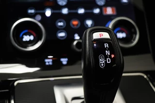 Land Rover Range Rover Evoque 2.0 P200 AWD R-Dynamic HSE | COLD CLIMATE PACK | PANORAMADAK | HEAD UP | DAB | APPLE | STUURVERWARMING / 48