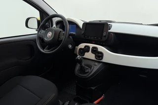Fiat Panda 1.0 Hybrid Pandina Cross | DEMO | Tot 8 jaar garantie | Airco | Apple Carplay/Android Auto | Bluetooth | Cruise control | DAB+ | Lichtmetalen velgen | Parkeersensoren | Hoge zit / 15