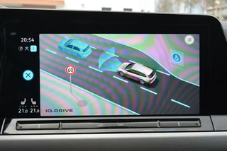 Volkswagen Golf Variant TSI 110pk Life Business Achteruitrijcamera | Navi / 18