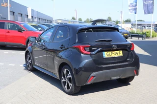 Toyota Yaris HYBRID 115 FIRST EDITION STOEL/STUURVERW DRAADLOOS-LADEN APPLE/ANDROID KEYLESS CLIMA AD-CRUISE 16" LM-VELGEN / 4
