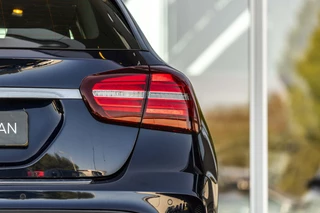 Mercedes-Benz GLA 180 Business Solution AMG | NL Auto | 19" | Camera / 39