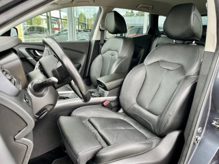 Renault Kadjar 1.3 TCe 140 EDC Intens  | Trekhaak | Leer | Stoelverwarming | Dodehoek | Elektrische Stoelen | 1500KG Trekgewicht | Navigatie | Climate Control | Achteruitrijcamera | Automaat | Apple CarPlay/Android Auto / 6