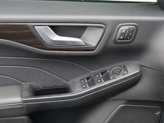 Ford Kuga 2.5 PHEV 225PK Vignale | trekhaak | 20inch | SOH 86% / 39