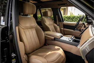 Land Rover Range Rover 4.4 P530 Autobiography Koelbox 23" Trekhaak Hot Stone Massage / 26