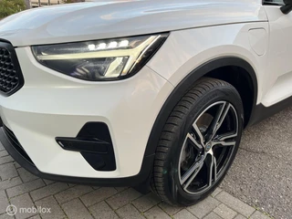Volvo XC40 1.5 T4 Plug-in Hybrid 211PK Plus Dark H&K/PANODAK / 32