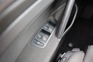 Volkswagen Golf 1.6 TDI Comfortline Business|Navi|ACC|Stoelverw.|Carplay| / 26