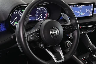 Alfa Romeo Tonale 1.3T PHEV Veloce Leder Stoelventilatie Stoelverwarming Harman Kardon Keyless / 13
