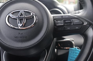 Toyota Yaris 1.5 Hybrid 115 DYNAMIC STOELVERW. LED KOPLAMPEN LENDE STEUN AD-CRUISE CAMERA CLIMA / 13