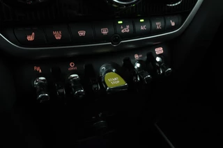 MINI Countryman Mini 1.5 Cooper S E ALL4 Chili  Panorama, Head Up, Automaat / 36