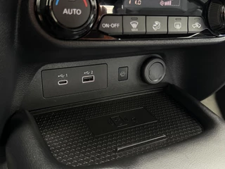 Nissan Juke 1.6 Hybrid N-Connecta / 25