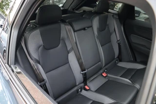 Volvo XC60 T6 AWD Ultra Black Edition Trekhaak Pano 360 Head up 21'' / 20