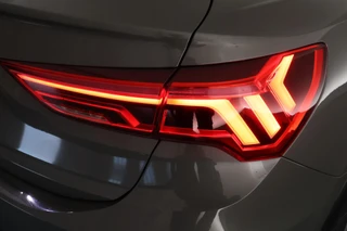 Audi Q3 Sportback 45 TFSIe 245pk S Edition S-Line LED Camera Keyless Navigatie Stoelverwarming / 36