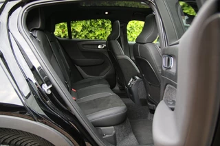 Volvo C40 Recharge Core 69 kWh / 27