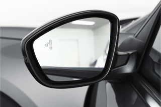 Peugeot 2008 1.2 PureTech 130 PK Allure - Automaat  | Dig. Cockpit | Adapt. Cruise | Stoelverw. | PDC | Camera | App. Connect | ECC | LM 17" | / 24