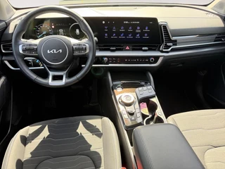 Kia Sportage 1.6 T-GDi PHEV DynamicPlusLine | Zeer nette auto | Zeer luxe | Apple CarPlay & Android Auto | Stoel & Stuurverwarming | Adaptive cruise control | Fabrieksgarantie | / 16