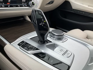 BMW 7 Serie 730d xDrive ACC Pano Softclose 4wielsturing High Executive HUD / 26