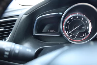 Mazda 3 2.0 SkyActiv-G 120 SkyLease+|Camera|Navi|Cruise control| / 32