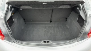 Peugeot 208 1.2 PureTech BlueLease Allure Navigatie Clima Velgen / 13