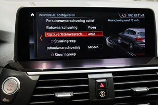 BMW X3 xDrive30i High Executive xLine Automaat  / Panoramadak / Trekhaak / Sportstoelen / Leder / 19 Inch / Driving Assistant Plus / Hifi / LED / Head-Up Display / Achteruitrijcamera / Stoelverwarming / Adaptief Onderstel / Multifunctioneel Instrumentenpaneel / 38