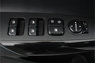 Kia Picanto 1.0 DPI DynamicLine  - Achteruitrijcamera - Navigatie - Airco - Cruise Control - Apple Carplay / Android Auto - Fabrieksgarantie tot 05-2031 / 21