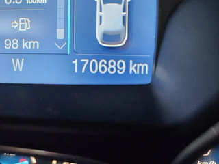 Ford Kuga 1.6 Titanium NAVI PDC TEL LM LEER TREKHAAK / 19