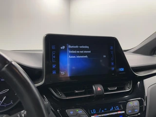 Toyota C-HR 1.2 Dynamic CAMERA NAVIGATIE TREKHAAK ECC CRUISE LM. / 52