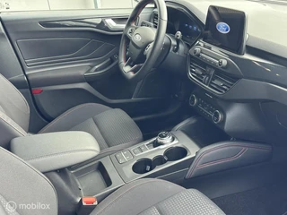 Ford Focus 1.5 EcoBoost ST LINE / 17