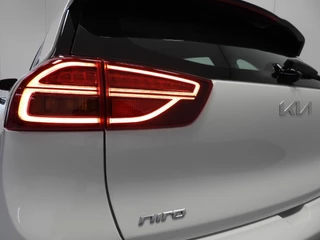 Kia Niro 1.6 GDi PHEV Plug-In DynamicPlusLine NAVI/CAMERA/LED/16"LMV! / 34