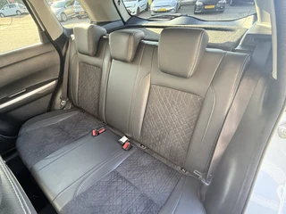 Suzuki Vitara 1.0 Boosterjet Stijl  | Afn. trekhaak | Pano | Keyless | Adapt. Cruise | PDC incl. Camera | Alcantara | Apple/Android / 55