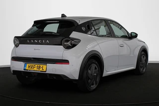 Lancia Ypsilon 1.2 Turbo Hybrid 110pk / 4