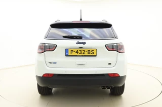 Jeep Compass 4xe 240 Plug-in Hybrid Electric S | Navigatie | Lederen bekleding | Panoramisch schuifdak | Keyless | Stoelverwarming | Zwart dak / 12