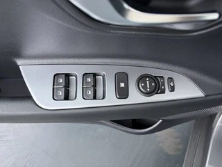 Kia Stonic 1.0 T-GDi MHEV GT-Line  Stoel/-Stuurwielverwarming - Achteruitrijcamera - Climate Control - Navigatie - Apple Carplay / Android Auto - Fabrieksgarantie tot 05-2031 / 21