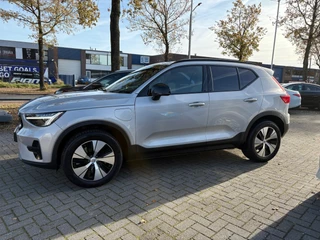 Volvo XC40 1.5 T4 Plug-in hybrid Plus Dark / Panorama-dak / Harman-Kardon / camera / stuur en stoel verwarming / 5