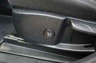 Ford Puma 125PK HYBRID TITANIUM WINTERPACK AD-CRUISE STOEL-MASSAGE BLISS DRAADLOZE TEL. LADER / 8