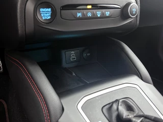 Ford Focus Wagon 1.0 EcoBoost Hybrid ST Line X | Camera | Stoelverwarming | Cruise Control | Leder | / 32