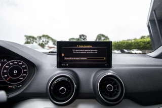 Audi Q2 35 TFSI S Edition  | 2x S-line | NL Auto | Virtual / 28